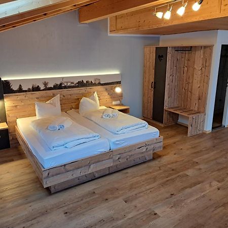 Gasthof Pension Altwirt Sachsenkam Szoba fotó